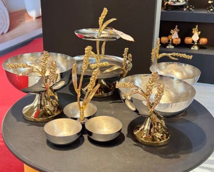 سرویس پذیرایی گندم - نمای جانبی